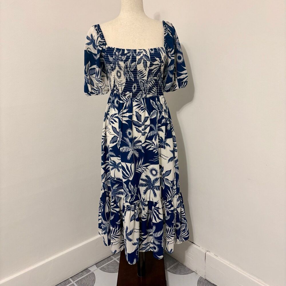 Melrose and Market Blue White Tropical Print Smocked Puff Sleeve Midi Dress Sz M
